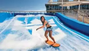 4 - Simulateur de surf FLOWRIDER
