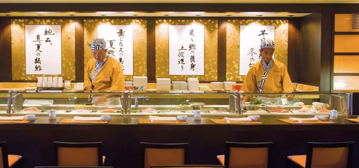 2- KAITO SUSHI BAR <br> GOURMET FLAVORS FROM JAPAN