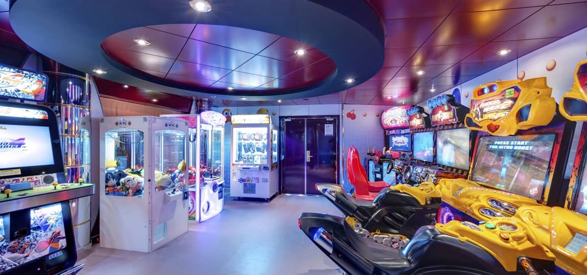 3- VIRTUAL GAMES <br> VIDEO GAMES FOR ALL AGES