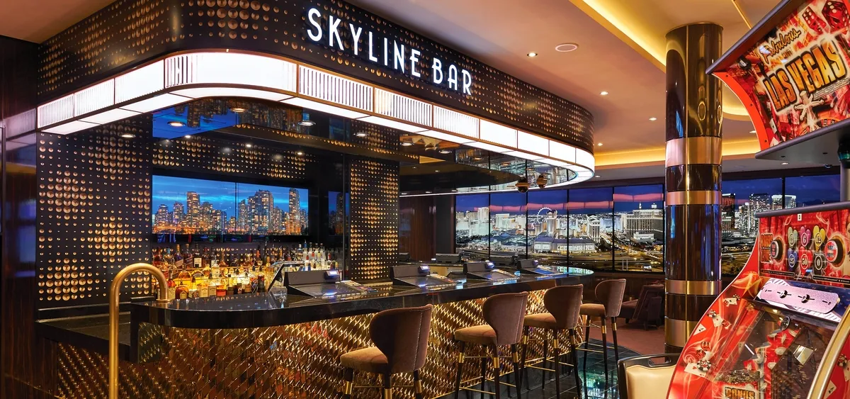 4- SKYLINE BAR<br> COCKTAILS & AMBIANCE IMMERSIVE
