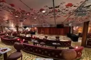 Spectacles et animations au Mad Hatter's Ball