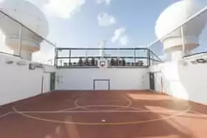 Terrain de basketball