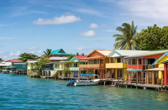 On the mainland Caribbean coast