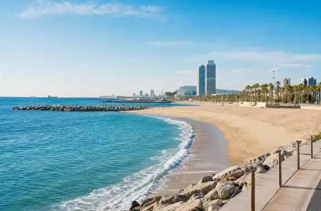 À Barcelone