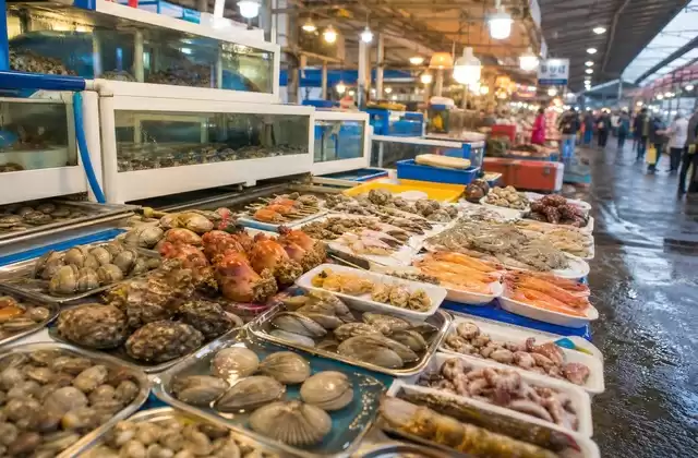 Sokcho Tourist & Fisheries Market