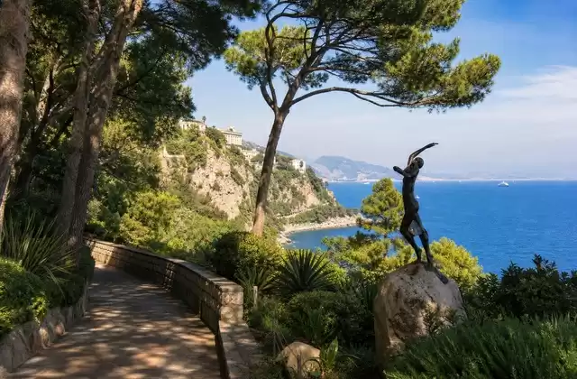Saint Martin Gardens