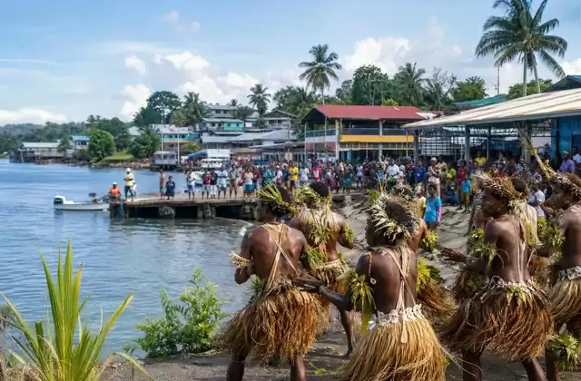 Alotau