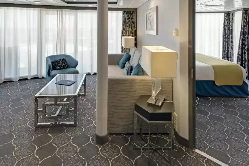 AquaTheater Suite – 1 Bedroom