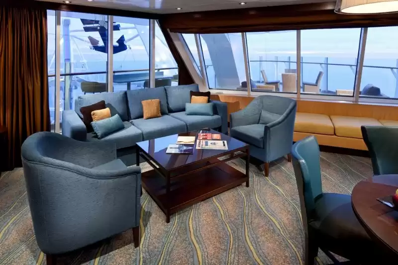 Spacious AquaTheater Suite with Large Balcony – 2 Bedroom