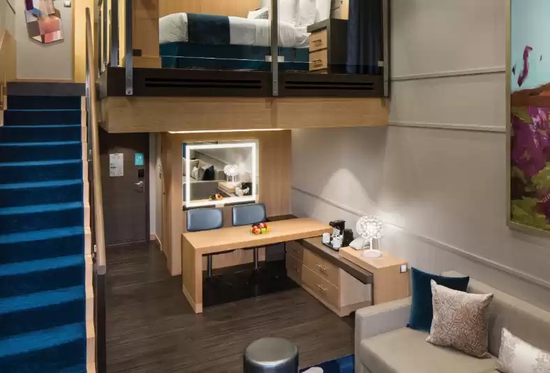 Crown Loft Suite with Balcony