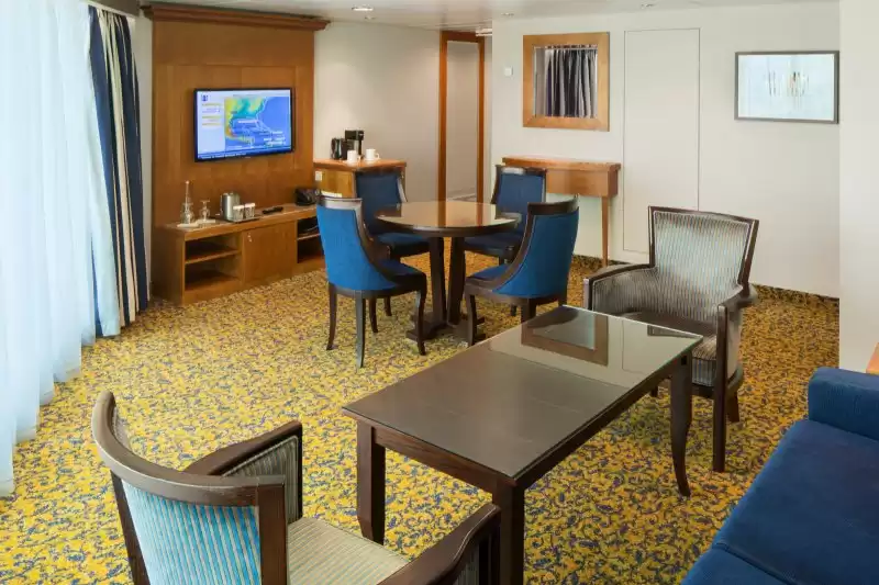 Ocean View Suite – 2 Bedroom (No Balcony)