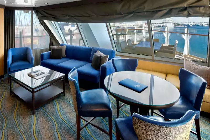Spacious AquaTheater Suite with Large Balcony – 2 Bedroom