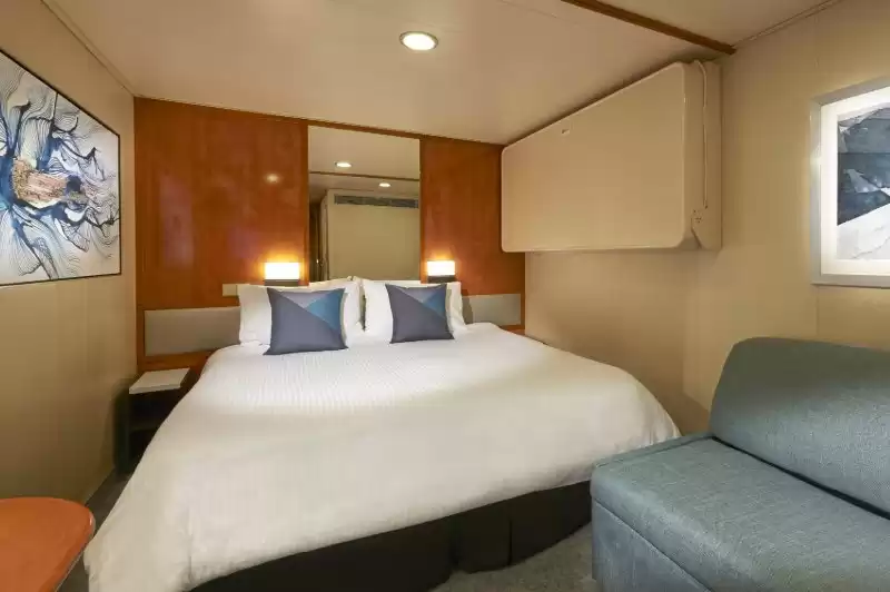 Solo interior stateroom