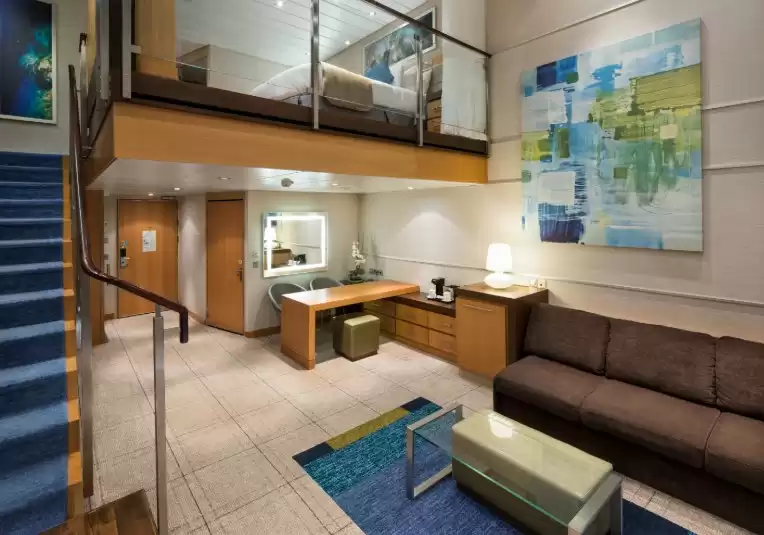 Crown Loft Suite with Balcony