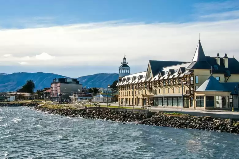 Magellan (Strait)